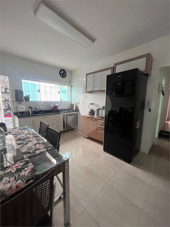 Casa à venda com 3 quartos em Vila Oliveira, Mogi das Cruzes, SP