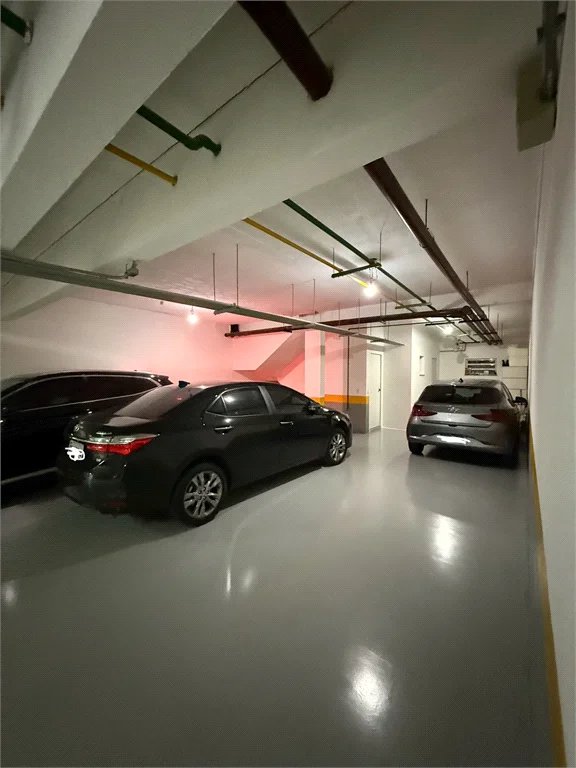 Casa à venda com 4 suítes no condomínio East Village, São Paulo - SP