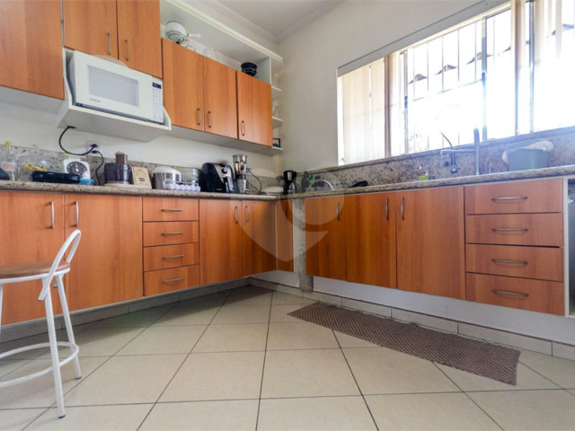 Casa à venda ou para alugar com 4 quartos, sendo 3 suítes,  em Jardim Vivan, São Paulo, SP
