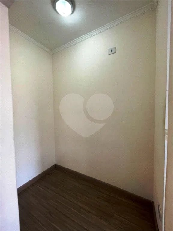 Sobrado à venda com 3 quartos, sendo 1 suíte, em Jardim Rosa de Franca, Guarulhos, SP