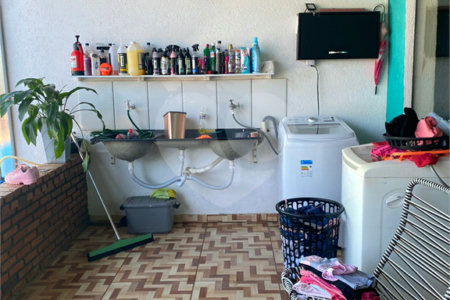Sobrado à venda com 2 quartos, sendo 1 suíte, em Nova Tres Lagoas, Três Lagoas, MS