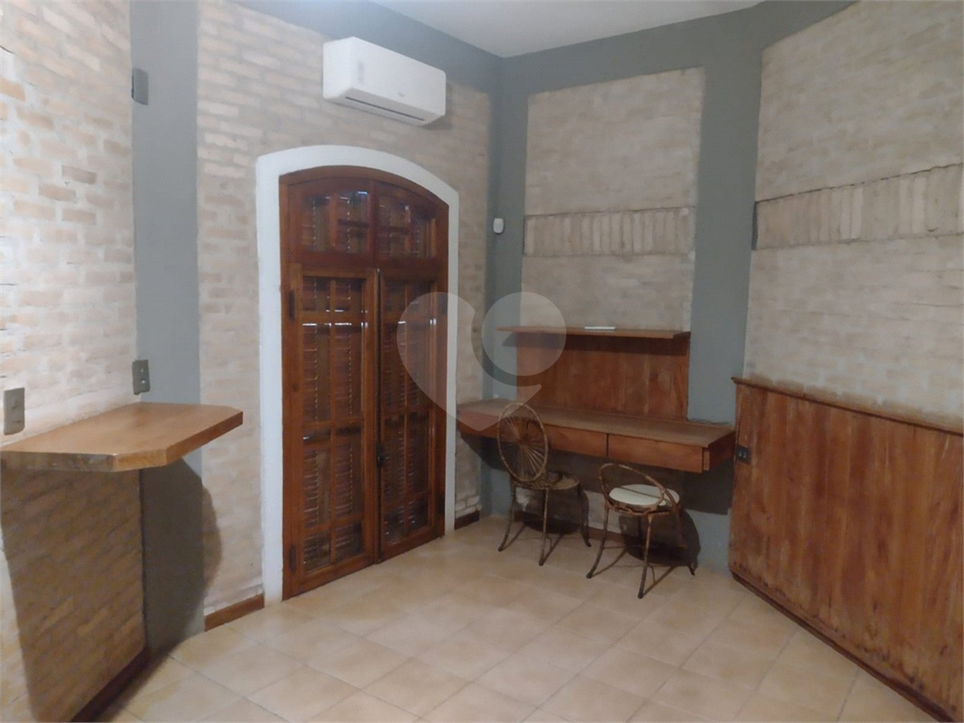 Sobrado à venda com 3 quartos, sendo 2 suítes, em Jardim Residencial Santa Mônica, Araraquara, SP