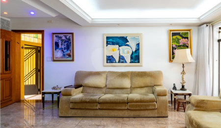 Casa à venda com 4 quartos, sendo 2 suítes,  em Alto da Boa Vista, São Paulo, SP