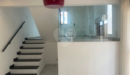 Casa à venda com 3 quartos, sendo 1 suíte,  no condomínio Vilagio Viccino, São Paulo - SP