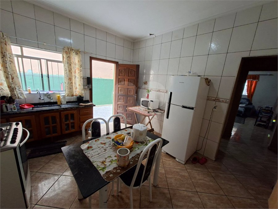 Casa à venda com 4 quartos, sendo 1 suíte,  em Vila Santa Maria, Guarulhos, SP