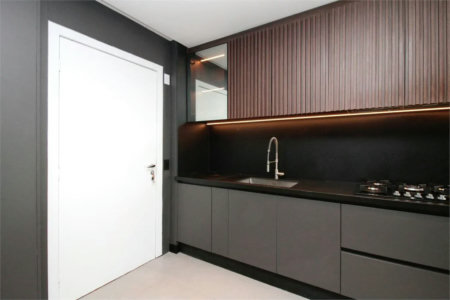 Apartamento à venda ou para alugar com 3 quartos, sendo 1 suíte,  em Jardim das Acácias, São Paulo, SP