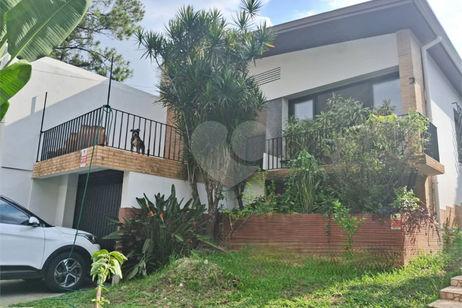 Sobrado à venda com 3 suítes em Tremembé, São Paulo, SP