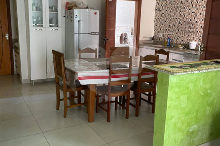 Casa à venda com 6 quartos, sendo 2 suítes, em Novo Eldorado, Contagem, MG