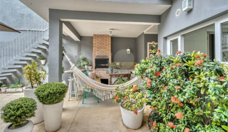 Casa de Vila à venda com 3 quartos, sendo 2 suítes,  em Jardim Hípico, São Paulo, SP