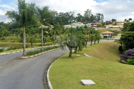 Casa à venda com 4 suítes no condomínio Parque das Artes, Embu das Artes - SP