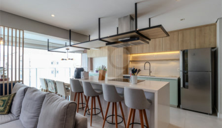 Apartamento à venda com 2 quartos, sendo 1 suíte,  em Chácara Santo Antônio, São Paulo, SP