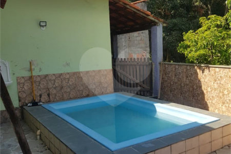 Casa de Vila à venda com 4 quartos, sendo 1 suíte, em Rio do Ouro, São Gonçalo, RJ