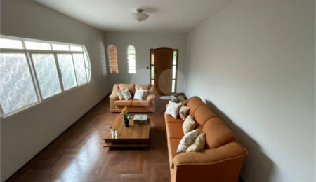 Casa à venda com 3 quartos, sendo 1 suíte,  em Vila Xavier (vila Xavier), Araraquara, SP