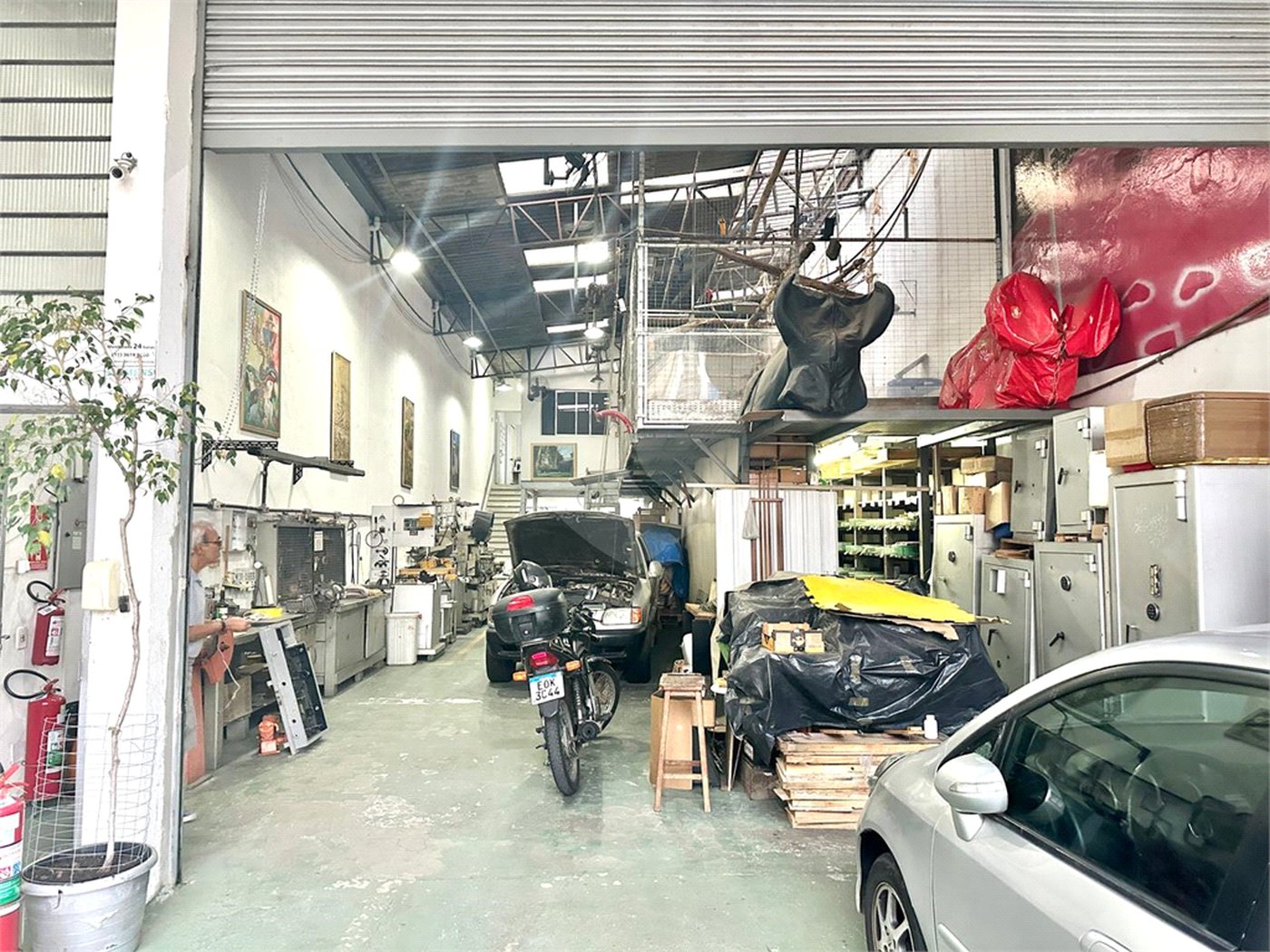 Galpão 370 m² à venda na Lapa