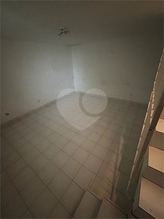 Excelente sobrado para comércio ou residência na Vila Santa Catarina