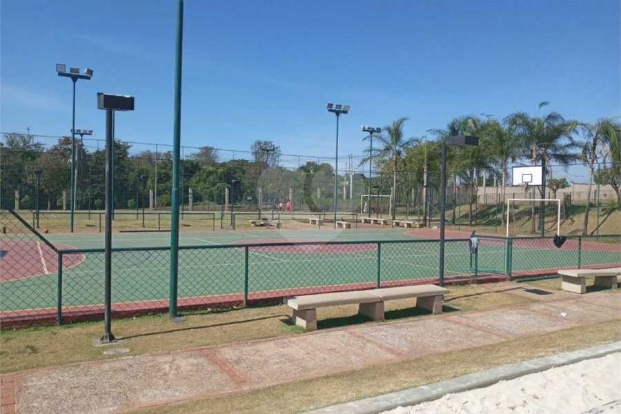 Terreno no Cyrela, plano e próximo do clube.