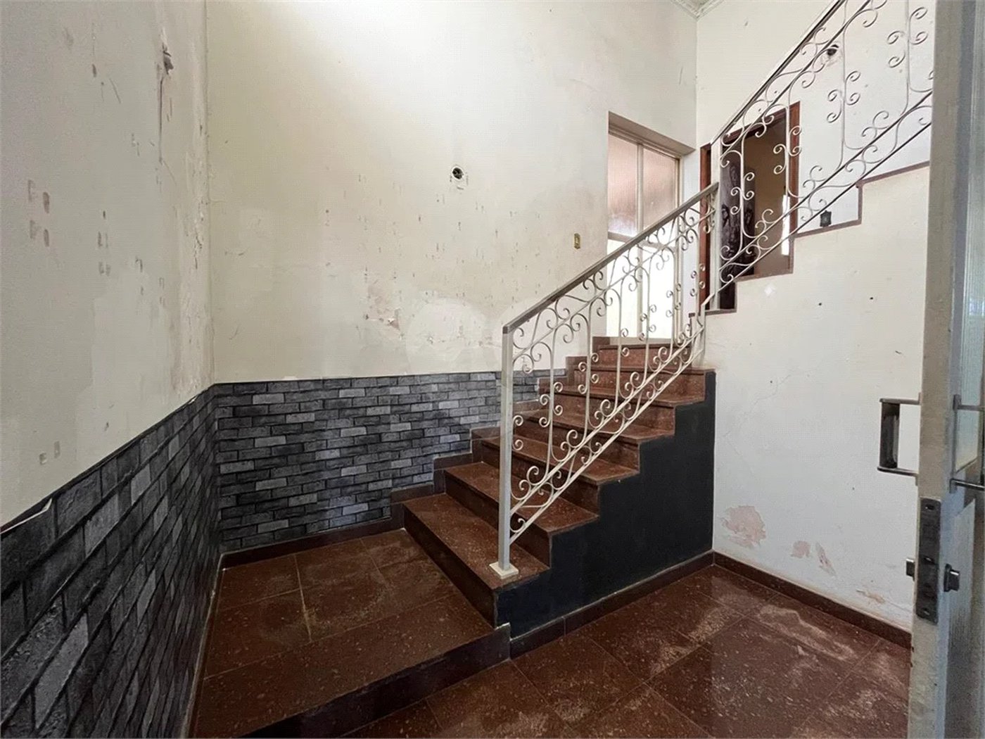 Excelente imóvel no bairro alto. Oportunidade comercial!