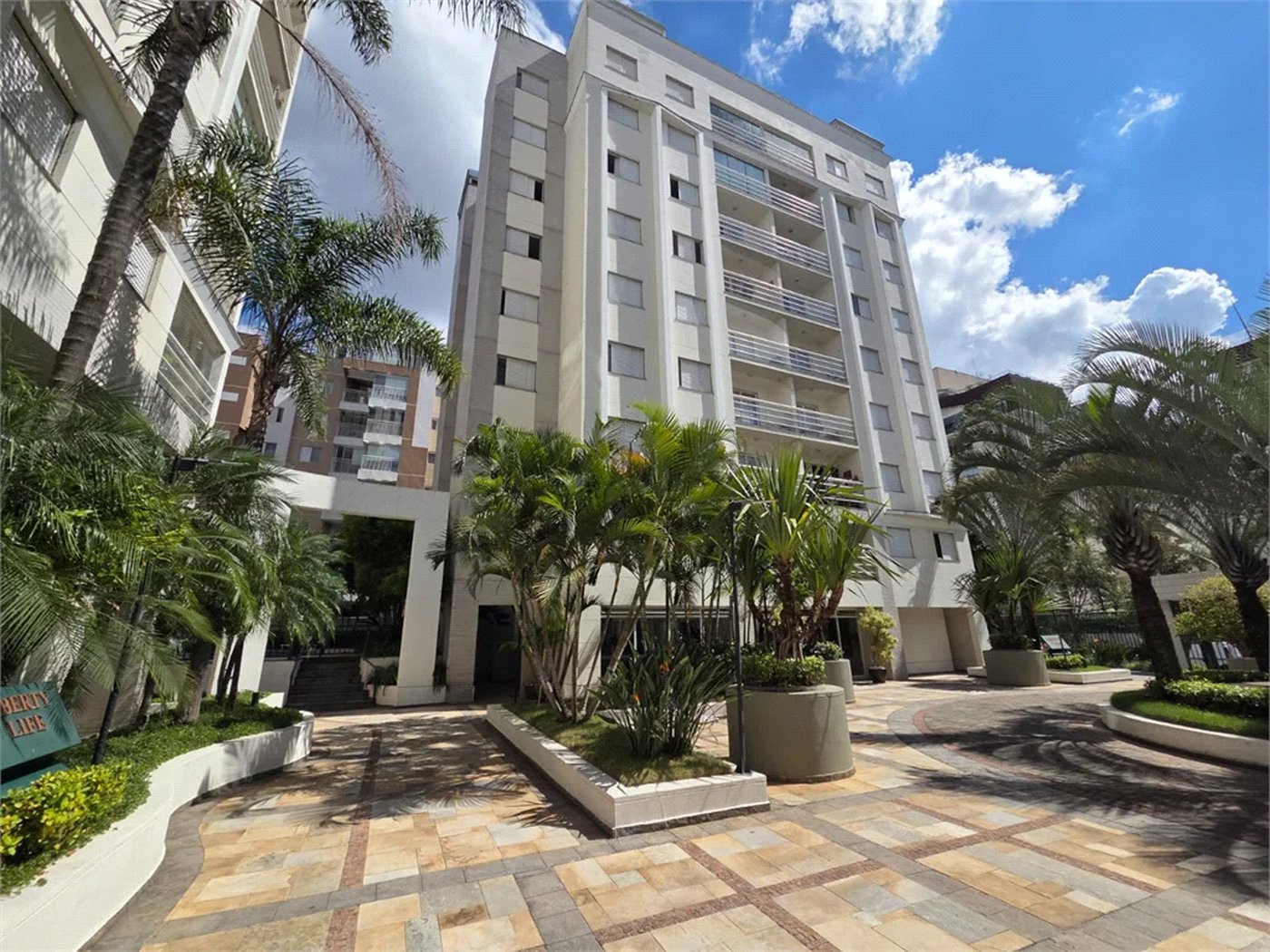 Cobertura à venda com 3 quartos, sendo 1 suíte,  em Cidade São Francisco, São Paulo, SP
