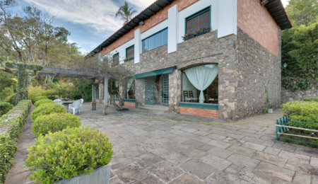 Casa à venda com 4 quartos, sendo 1 suíte,  em Guarapiranga, São Paulo, SP