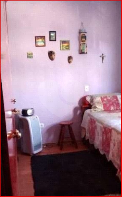 Sobrado à venda com 5 quartos, sendo 1 suíte, em Parque Edu Chaves, São Paulo, SP