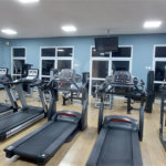 Casa à venda ou para alugar com 4 suítes no condomínio Figueira Garden, Atibaia - SP
