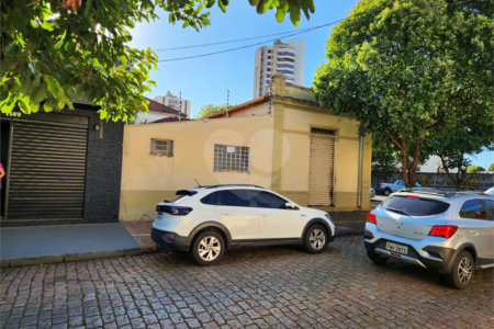 Casa à venda com 5 quartos em Jardim Ártico, Araraquara, SP