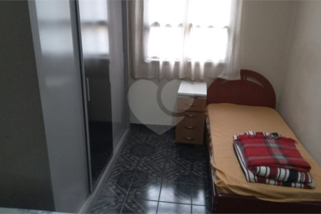 Sobrado à venda com 4 quartos em Vila Verde, São Paulo, SP