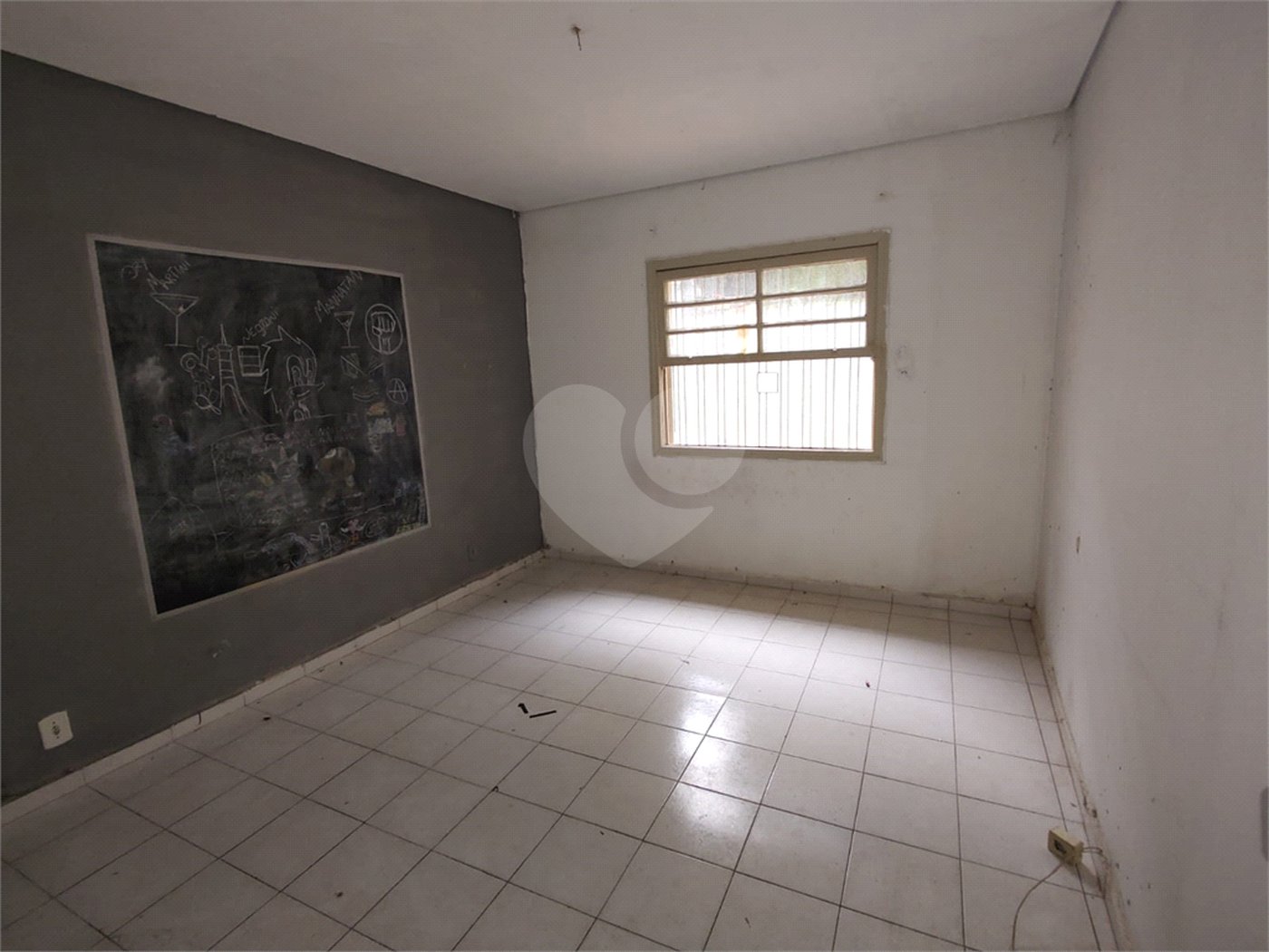 Sobrado à venda com 3 quartos, sendo 1 suíte,  em Tremembé, São Paulo, SP