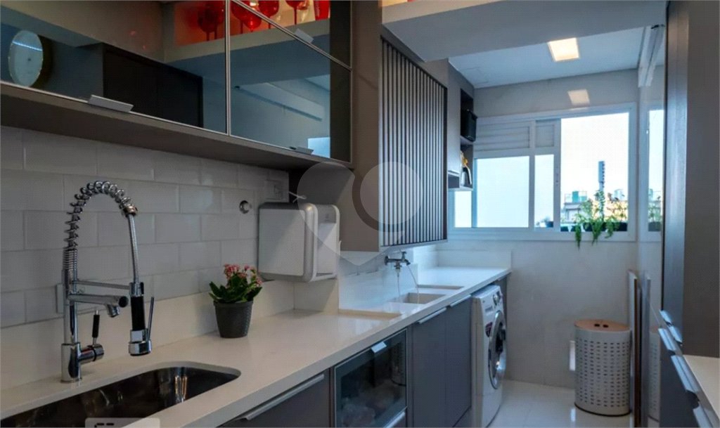 Apartamento à venda com 2 quartos, sendo 1 suíte, em Água Branca, São Paulo, SP