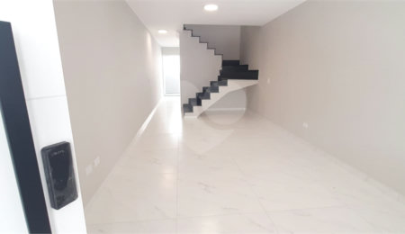 Sobrado à venda com 3 quartos, sendo 1 suíte,  em Vila Medeiros, São Paulo, SP