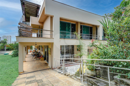 Sobrado à venda com 3 quartos, sendo 1 suíte, em Chácara Monte Alegre, São Paulo, SP