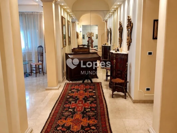 Casa à venda em Montecatini Terme, Toscana, Itália – 480 m² e terreno de 10.000 m²