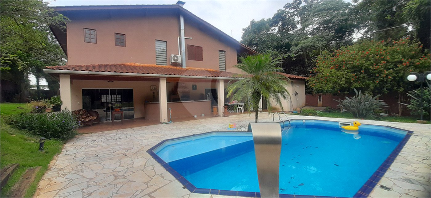 Casa à venda com 3 suítes no condomínio Chacarás Bela Vista, Mairiporã - SP