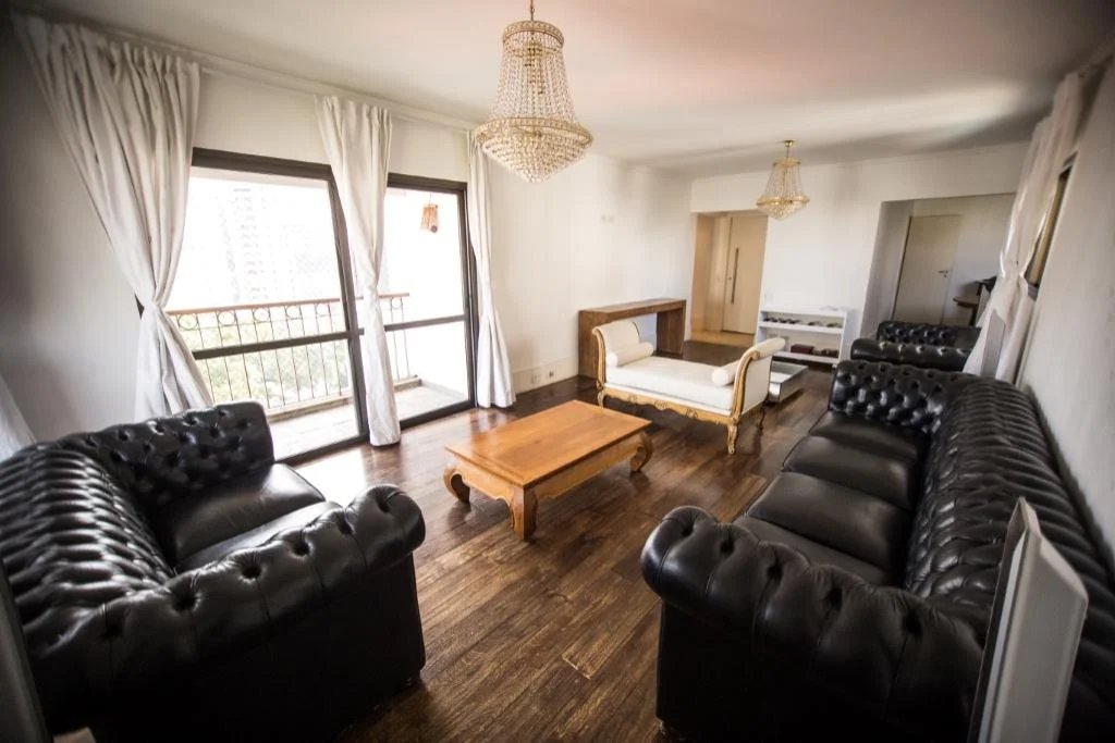 Apartamento à venda com 4 quartos, sendo 3 suítes, em Vila Andrade, São Paulo, SP