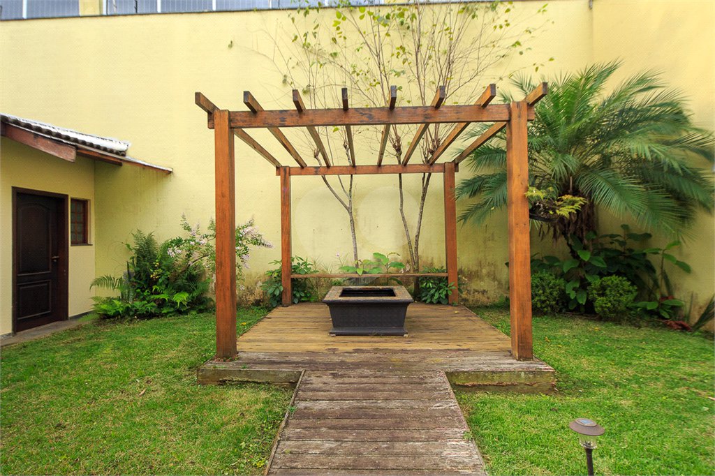 Casa Térrea à venda com 4 quartos, sendo 3 suítes, em Jardim Marajoara, São Paulo, SP