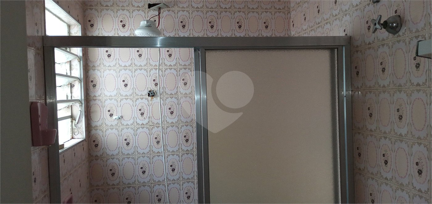 Casa à venda com 4 quartos em Jardim da Glória, São Paulo, SP