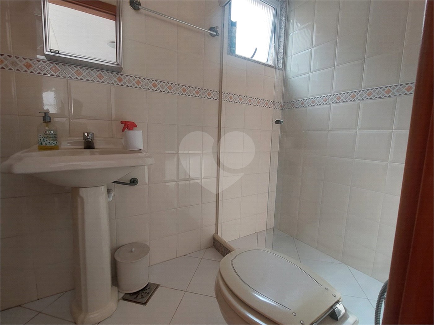 Casa à venda com 3 suítes no condomínio Rio Mar..., Rio de Janeiro - RJ