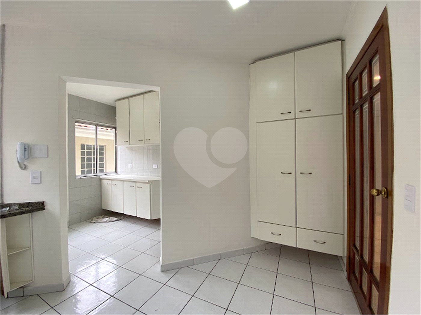 Sobrado à venda com 7 quartos, sendo 2 suítes, em Brooklin Paulista, São Paulo, SP