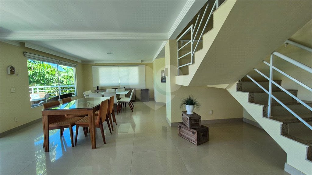 Casa à venda com 6 quartos, sendo 4 suítes, em Ferradura, Armação dos Búzios, RJ
