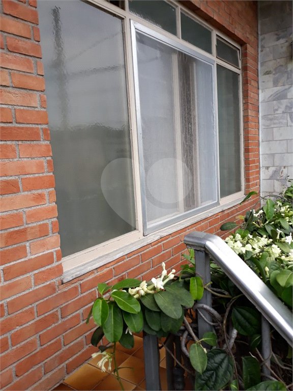 Casa à venda com 2 quartos, sendo 1 suíte,  em Vila Anastácio, São Paulo, SP