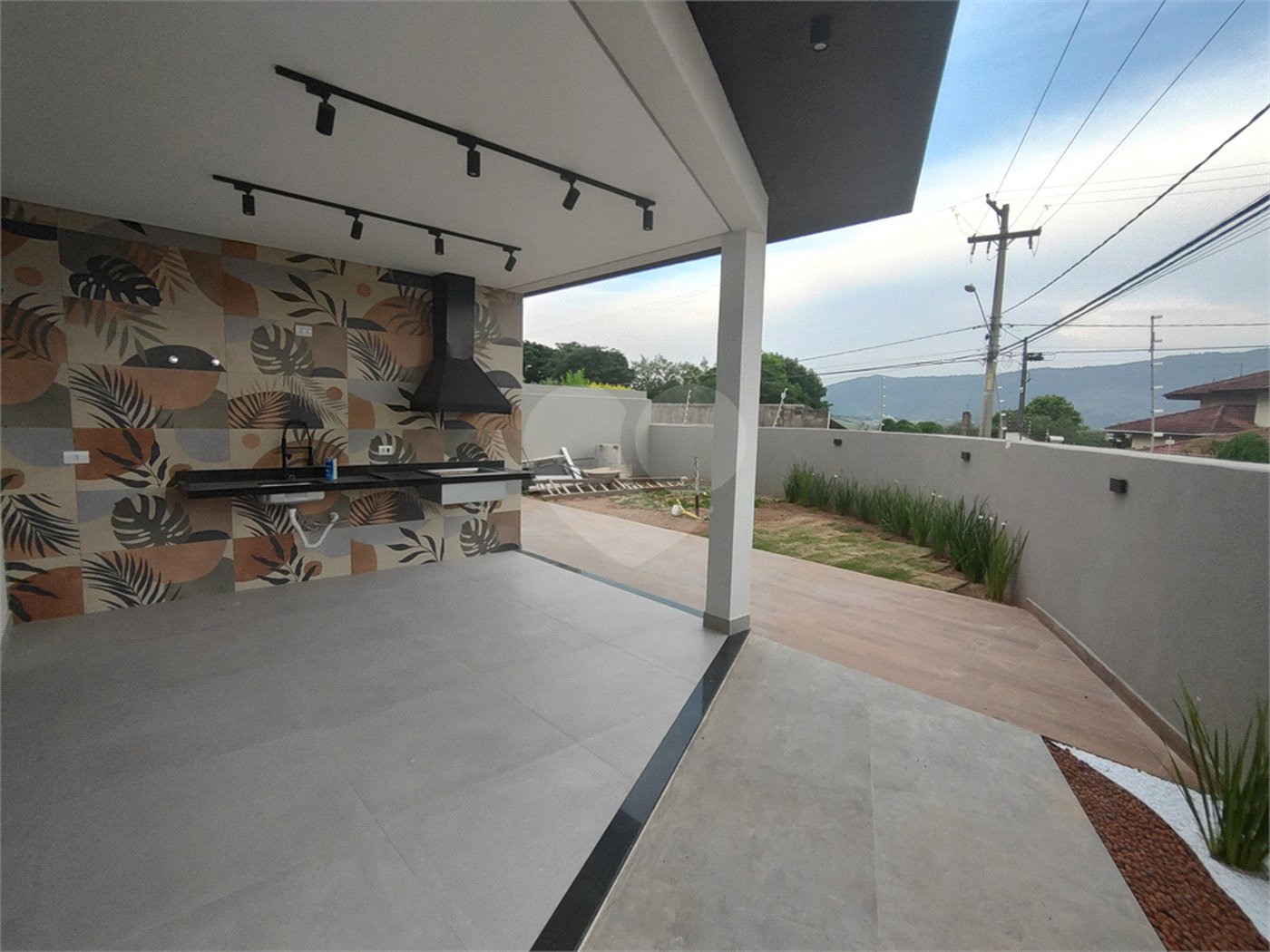 Casa em condomínio à venda com 3 suítes em Condomínio Altos da Floresta, Atibaia, SP