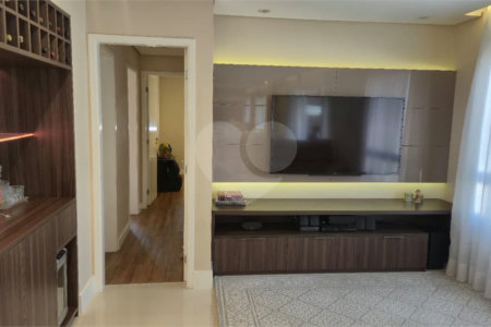 Apartamento à venda com 3 quartos, sendo 1 suíte, no Centro, São Bernardo do Campo, SP