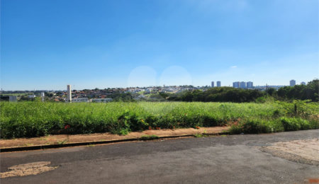 Terreno à venda em Jardim Quitandinha II, Araraquara, SP