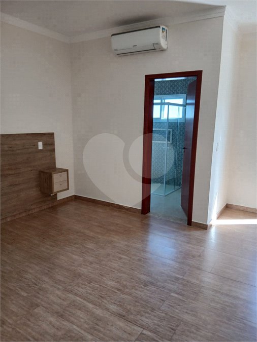 Casa à venda com 3 suítes no condomínio Brescia, Indaiatuba - SP