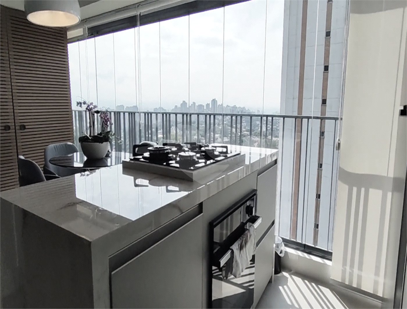 Apartamento à venda com 2 suítes em Pinheiros, São Paulo, SP