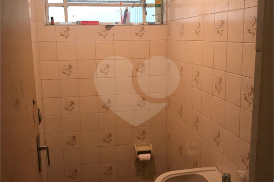 Sobrado à venda com 5 quartos, sendo 1 suíte, em Tremembé, São Paulo, SP