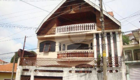 Sobrado à venda com 4 quartos, sendo 2 suítes,  em Mandaqui, São Paulo, SP