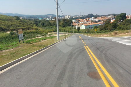 Terreno à venda no condomínio Jardim Steck, Louveira - SP