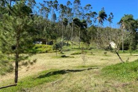 Sítio à venda com 2 quartos, sendo 1 suíte, em Ibiúna, Ibiúna, SP