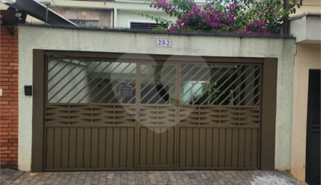 Sobrado à venda com 3 quartos, sendo 1 suíte,  em Vila Paulicéia, São Paulo, SP